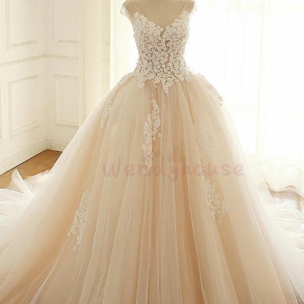 Ball Gown Ivory Flower Appliques Long Wedding Dress on Luulla